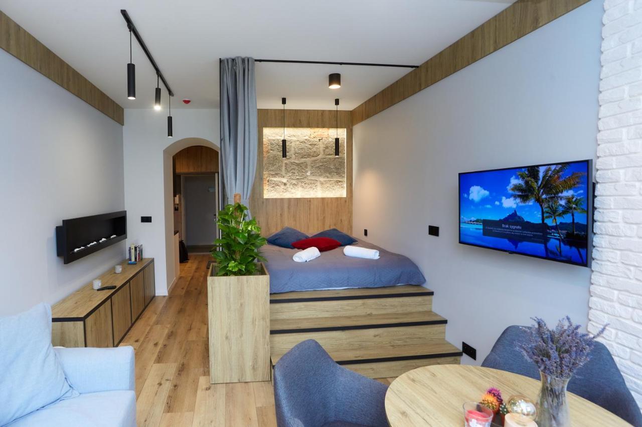 Apartament "Powoli" Z Darmowym Parkingiem คาร์ปัตซ์ ภายนอก รูปภาพ
