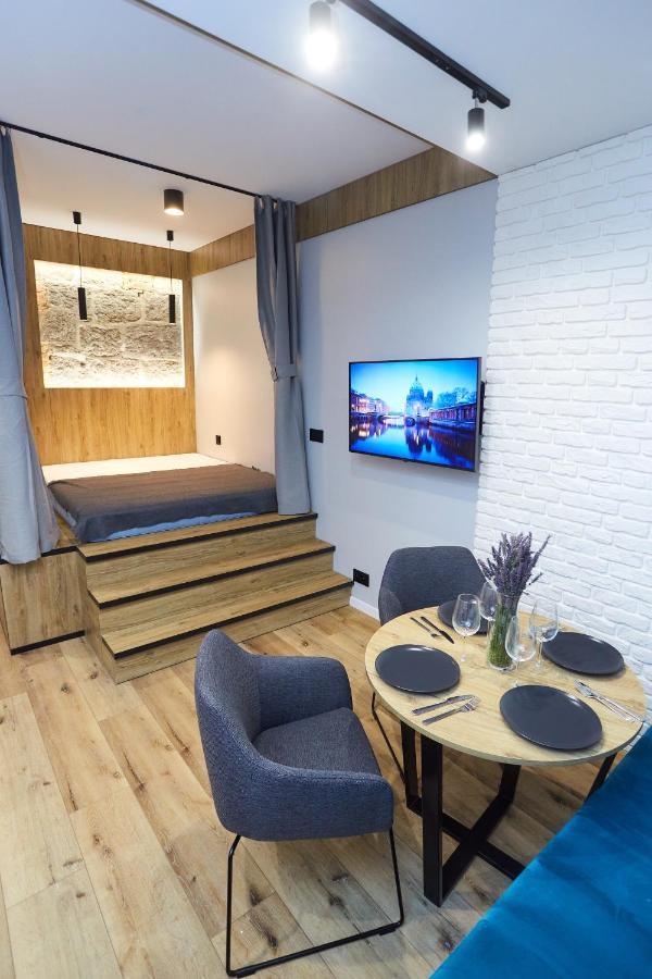 Apartament "Powoli" Z Darmowym Parkingiem คาร์ปัตซ์ ภายนอก รูปภาพ