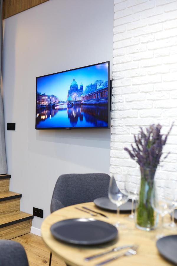 Apartament "Powoli" Z Darmowym Parkingiem คาร์ปัตซ์ ภายนอก รูปภาพ