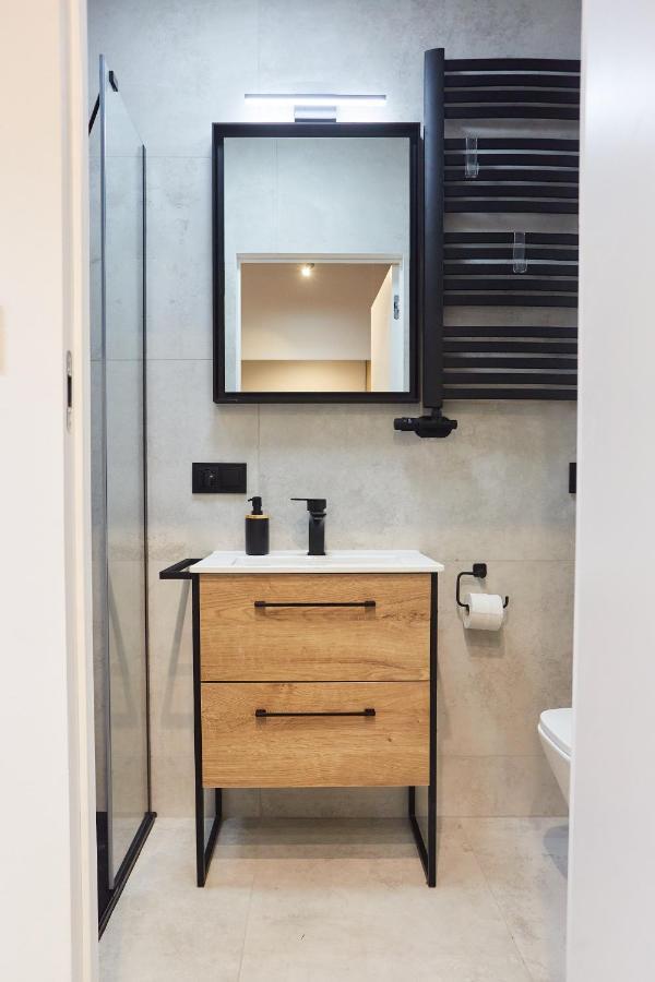 Apartament "Powoli" Z Darmowym Parkingiem คาร์ปัตซ์ ภายนอก รูปภาพ